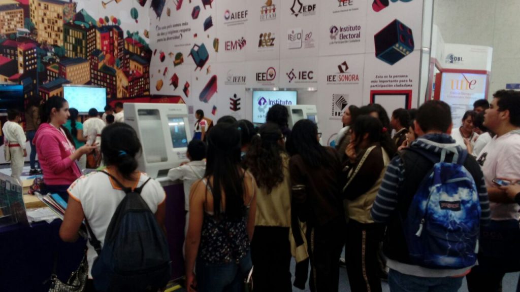 16106742_10155027335768901_2135297905_o