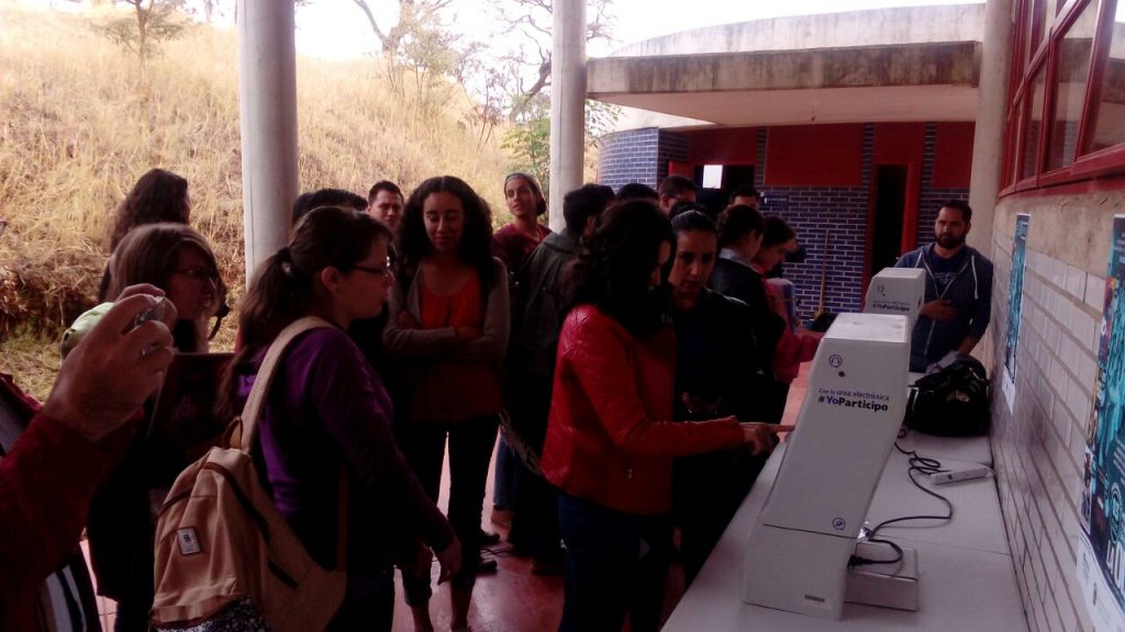 TOUR DE CINE CUALTOS