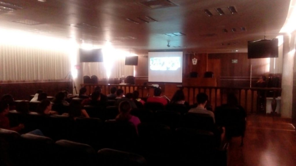 TOUR DE CINE CUALTOS