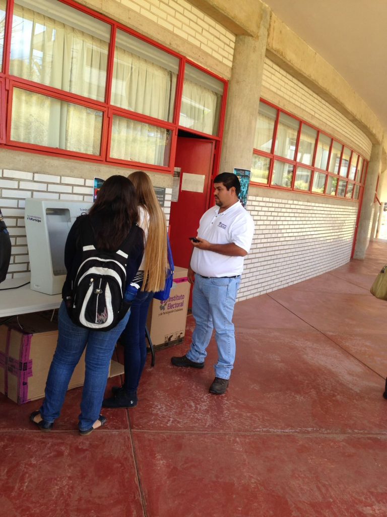 TOUR DE CINE CUALTOS