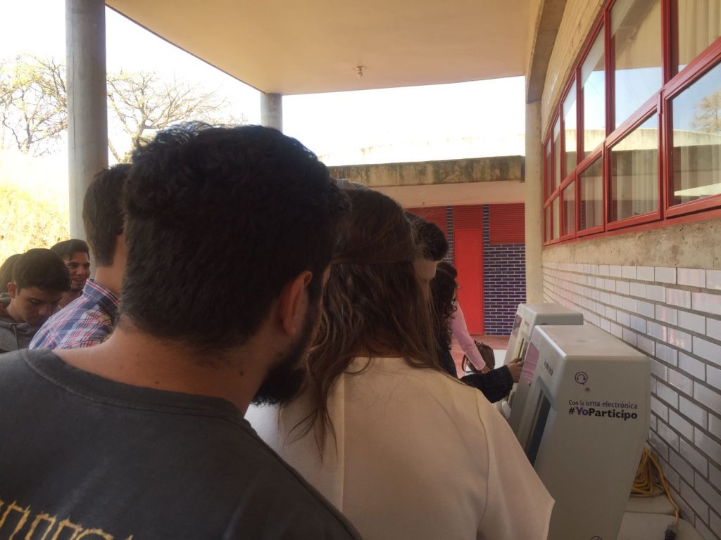 TOUR DE CINE CUALTOS