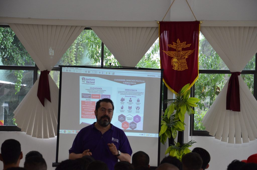 Curso Ciudadanía, Derechos Políticos y Democracía