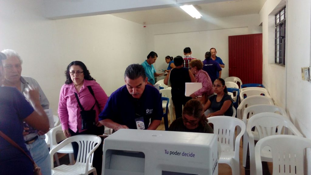 Capacitación a funcionarios