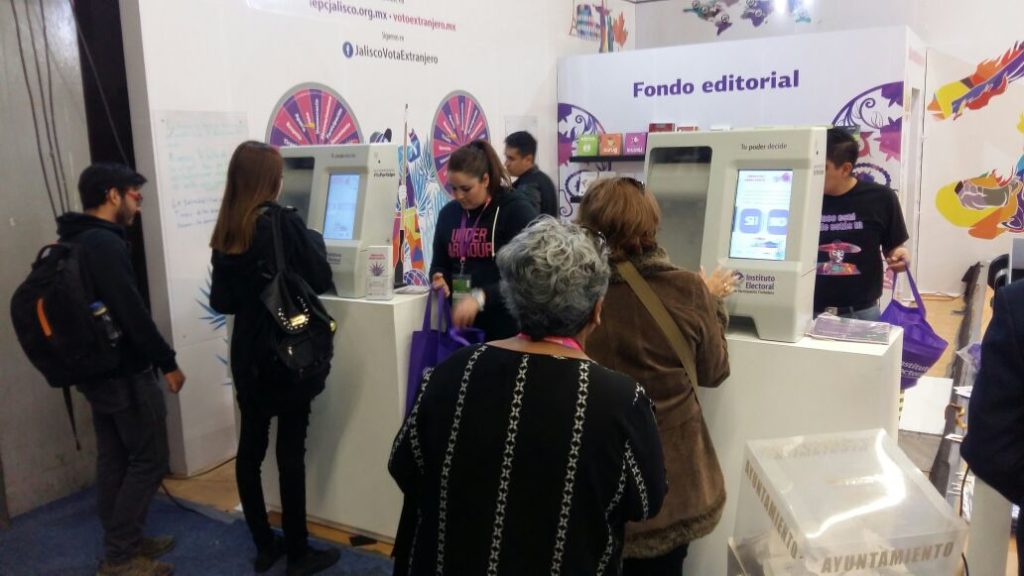 Estand IEPC Jalisco en FIL 2017