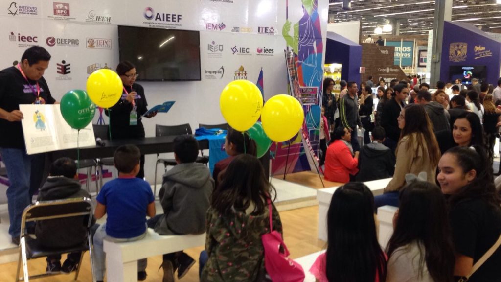 Estand IEPC Jalisco en FIL 2017